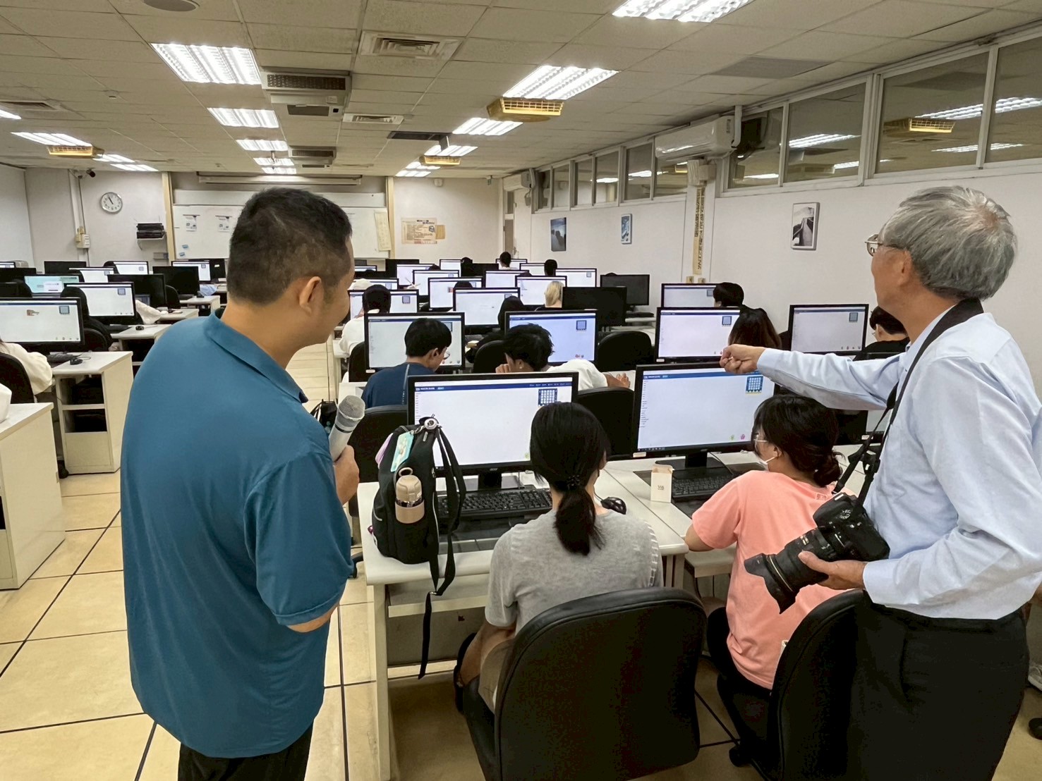 11401高教深耕教材研發