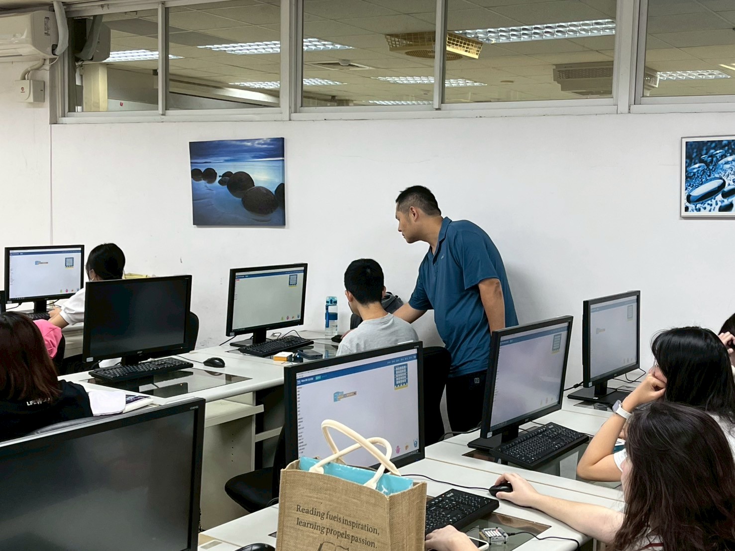 11401高教深耕教材研發