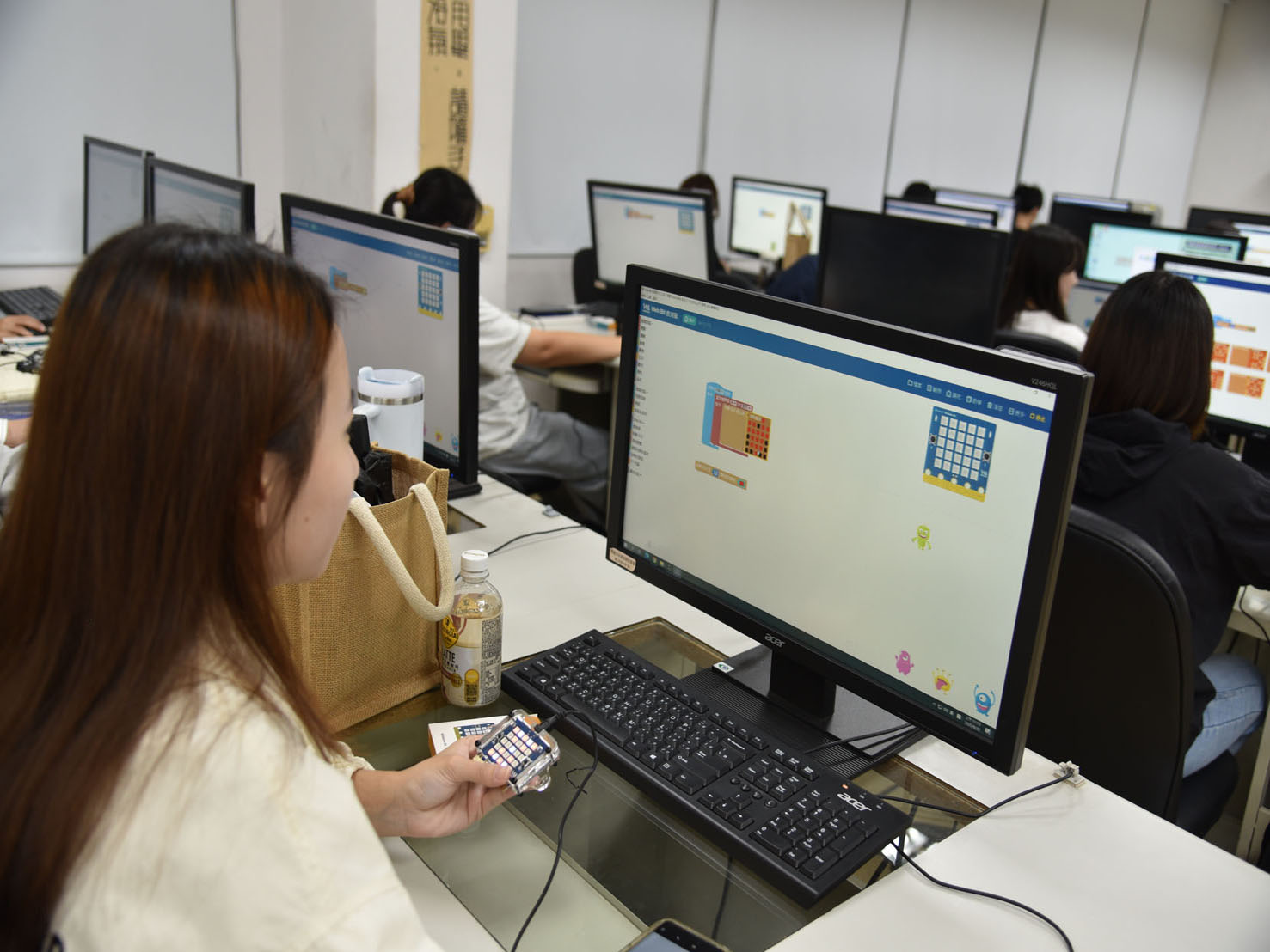 11401高教深耕教材研發